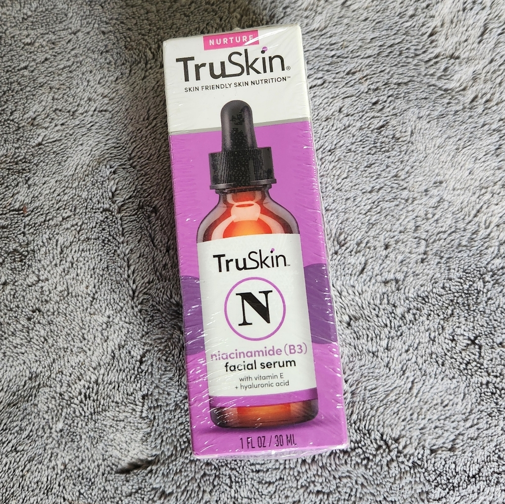 TruSkin Niacinamide Facial Serum - Purple NWT